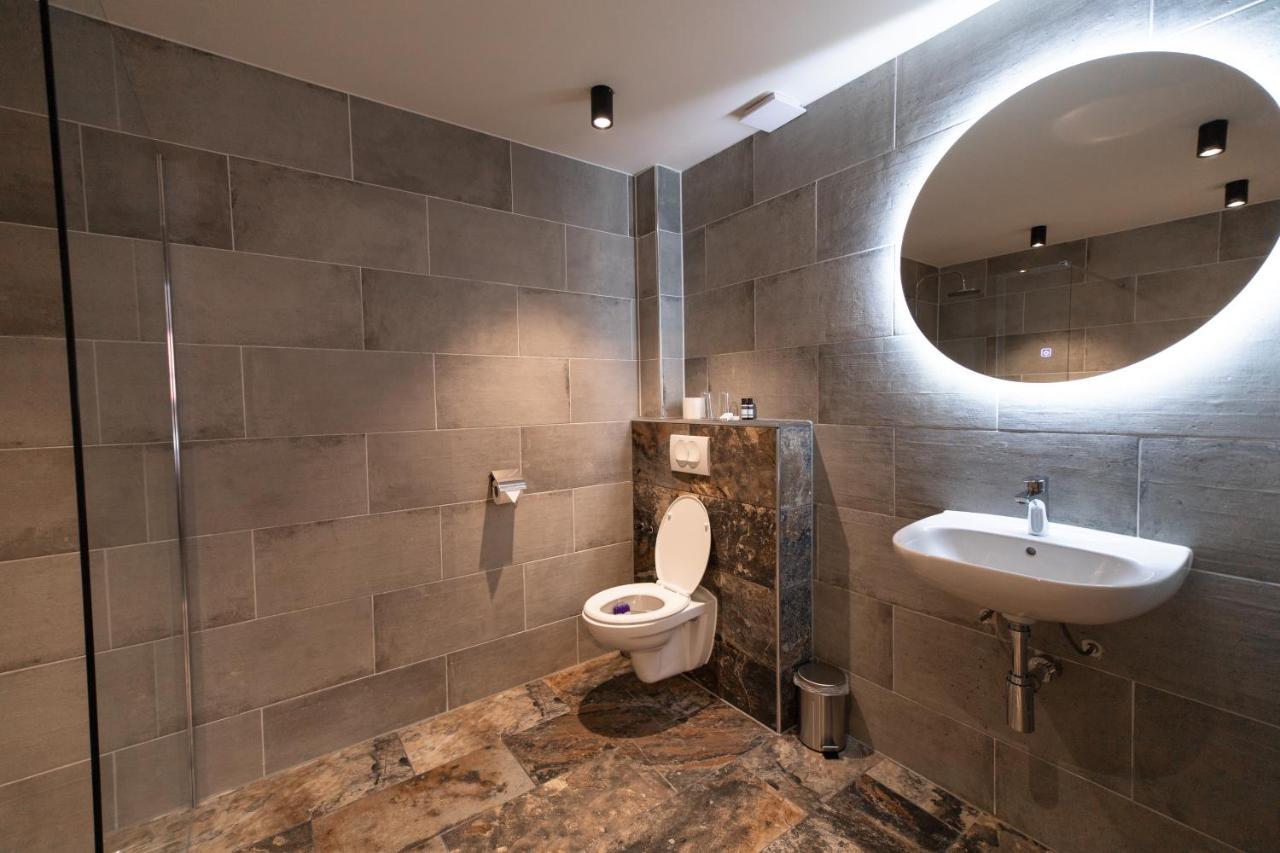 Oude-Tonge Hotel-Restaurant "Lely" מראה חיצוני תמונה